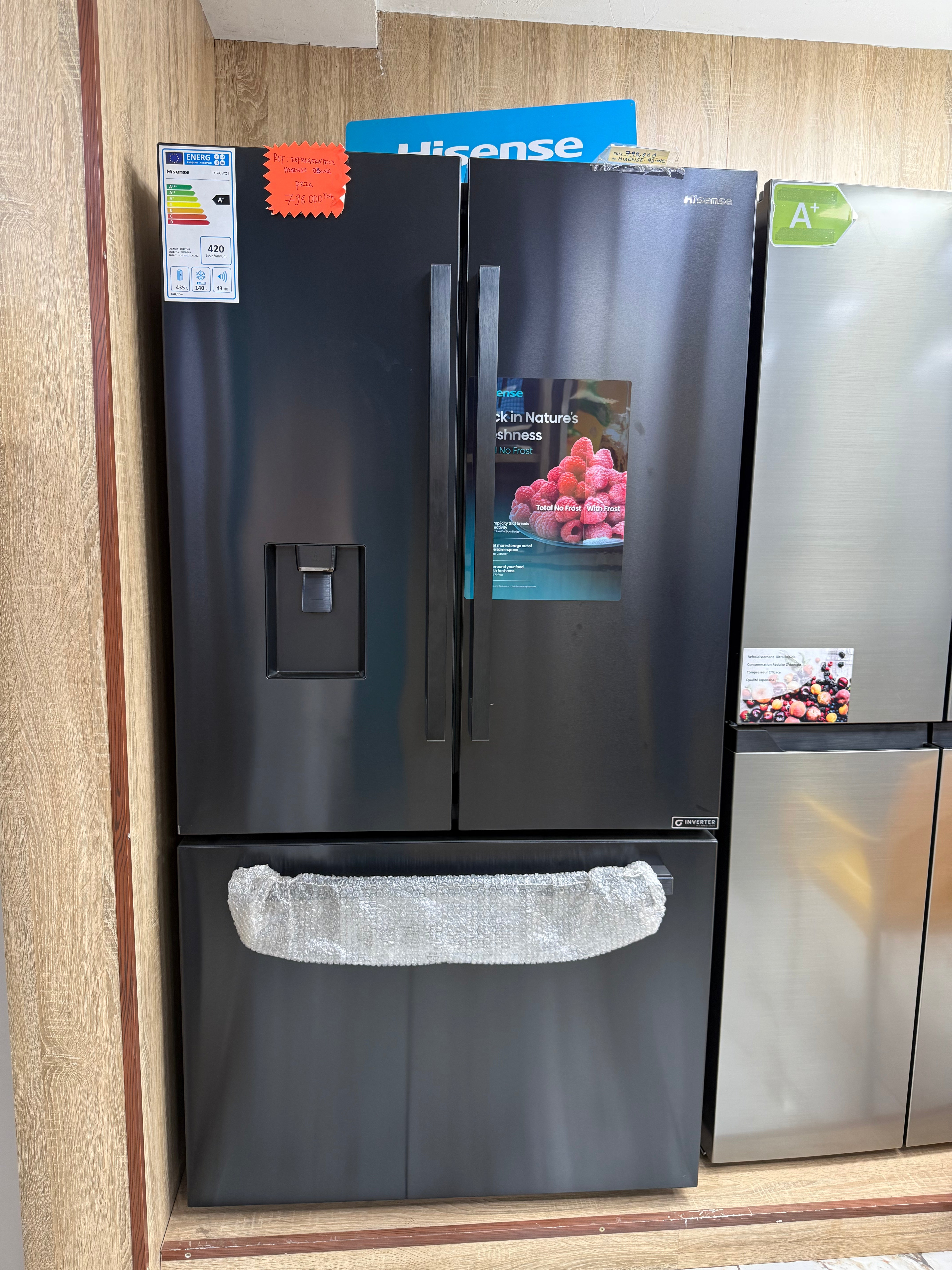 Frigo Hisense 93WC - 565 litres