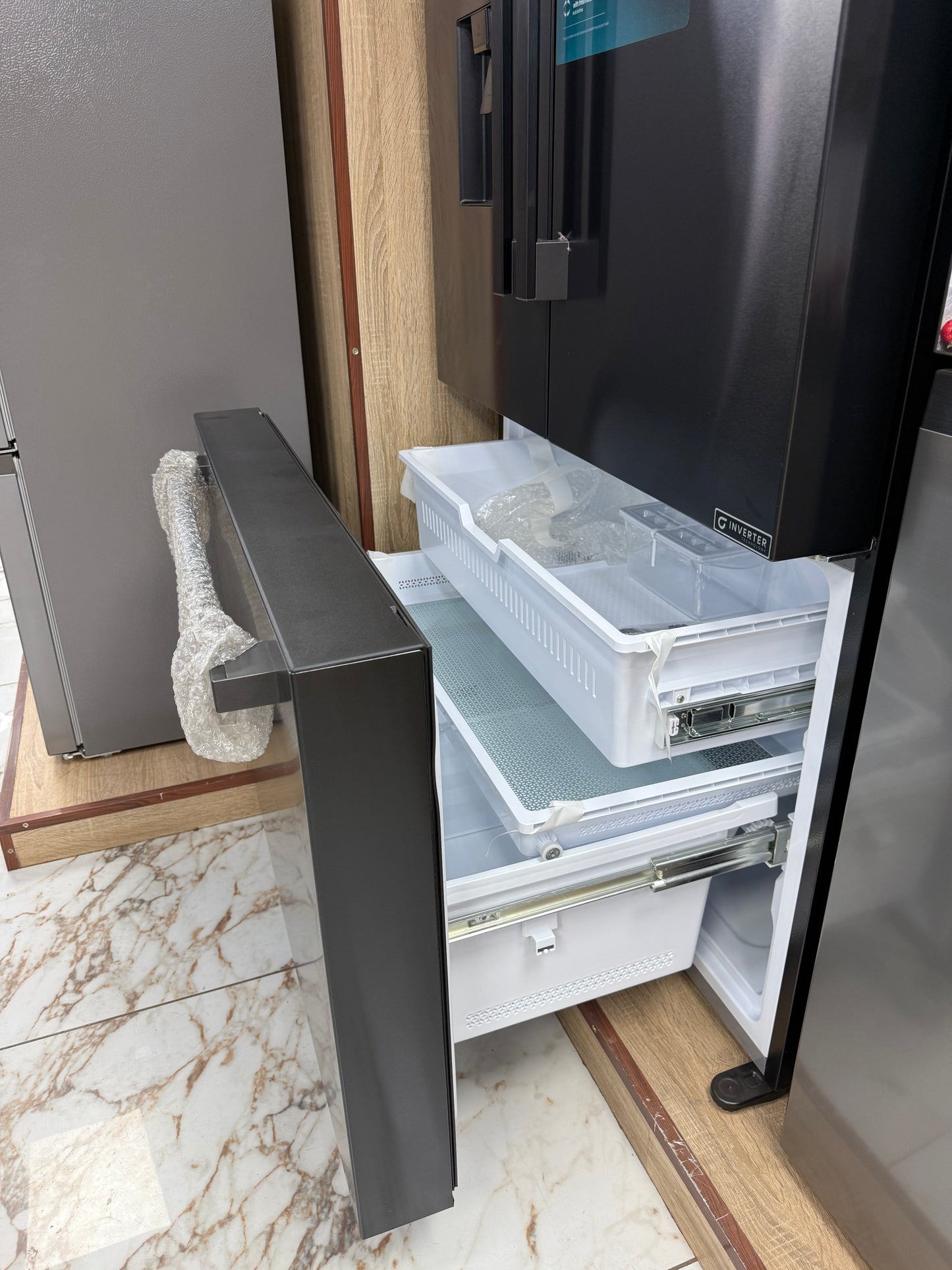 Frigo Hisense 93WC - 565 litres