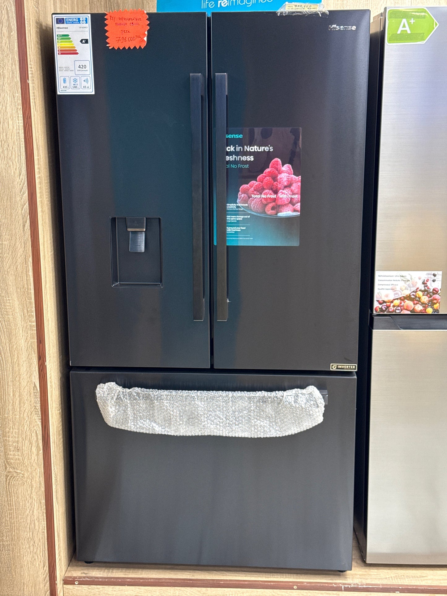 Frigo Hisense 93WC - 565 litres